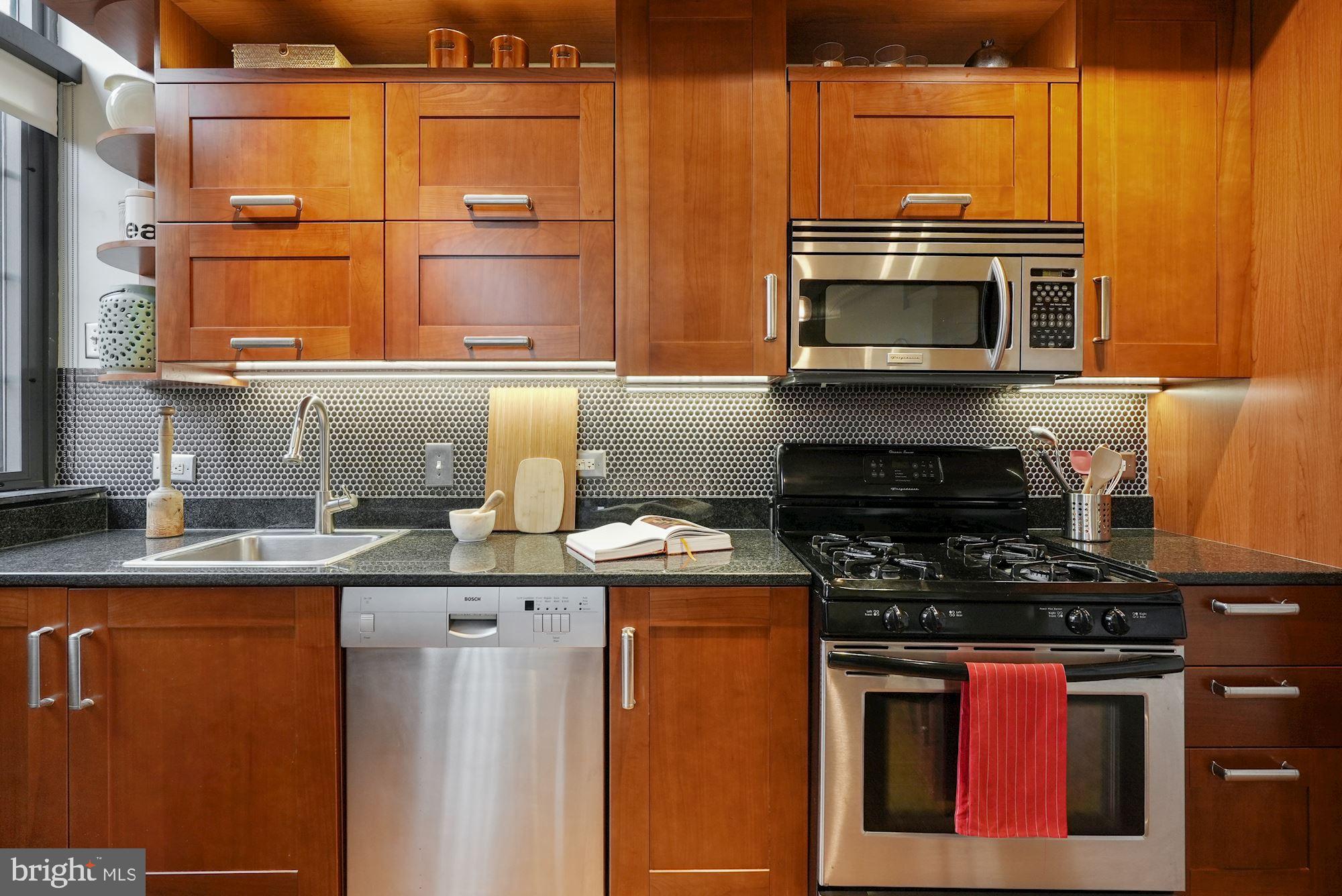 1401 Church Street Northwest, Unit 313 Washington, DC 20005 - Photo 7 of 19