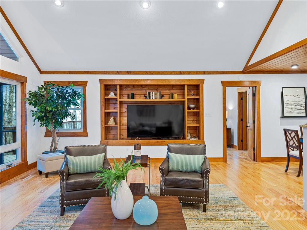 340 Flat Top Mountain Road Fairview, NC 28730 - Photo 12 of 32 Gallery Image 12