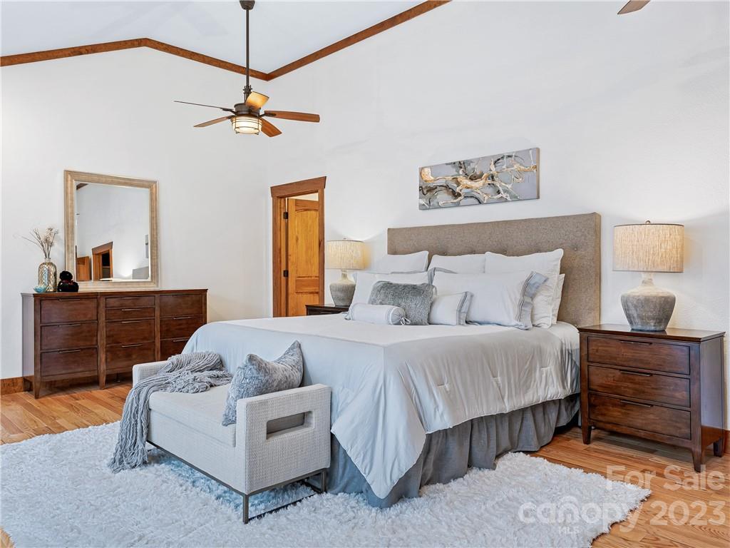 340 Flat Top Mountain Road Fairview, NC 28730 - Photo 14 of 32 Gallery Image 14