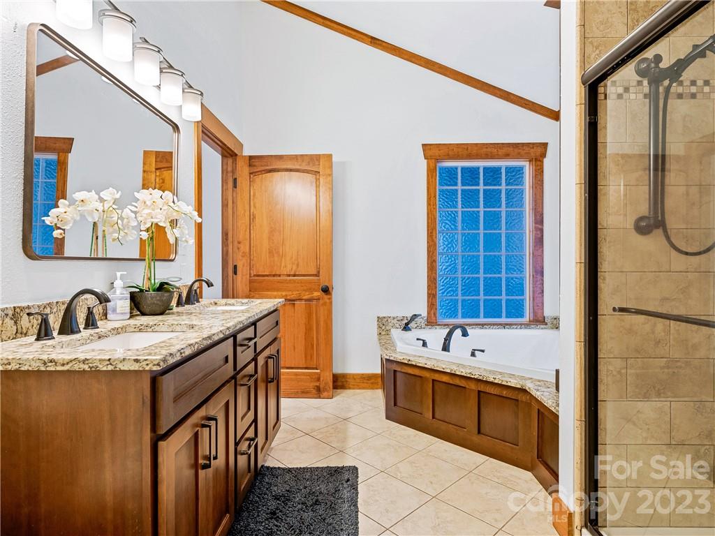 340 Flat Top Mountain Road Fairview, NC 28730 - Photo 17 of 32 Gallery Image 17