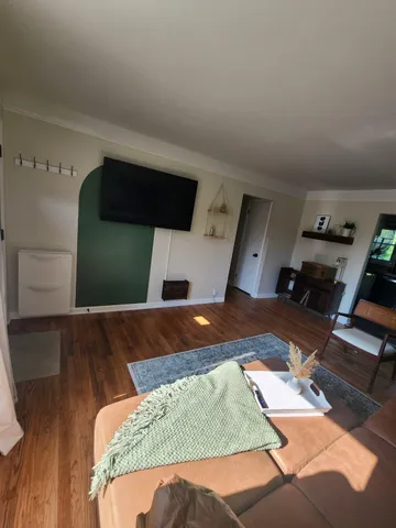 $2,200 | 2464 Greenfield Road, Berkley, MI 48072