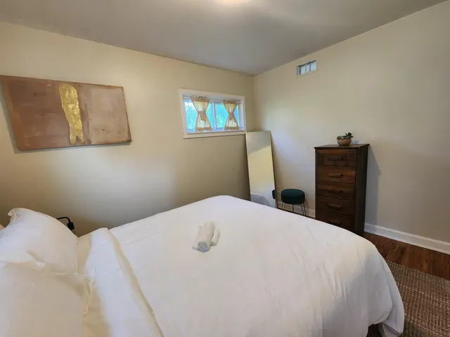 $2,200 | 2464 Greenfield Road, Berkley, MI 48072