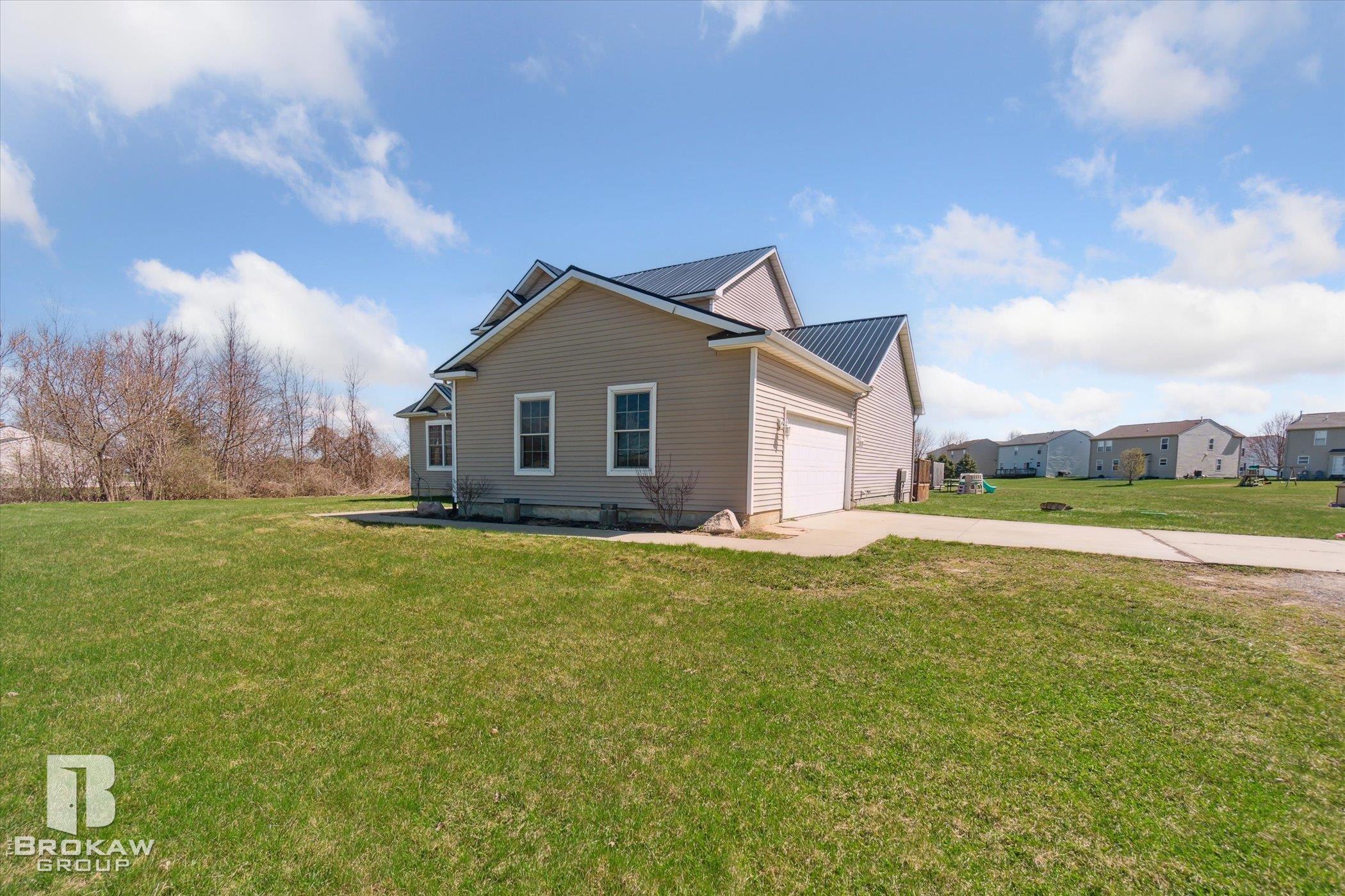 3275 Morrish Road Swartz Creek, MI 48473 - Photo 38 of 48 Gallery Image 38