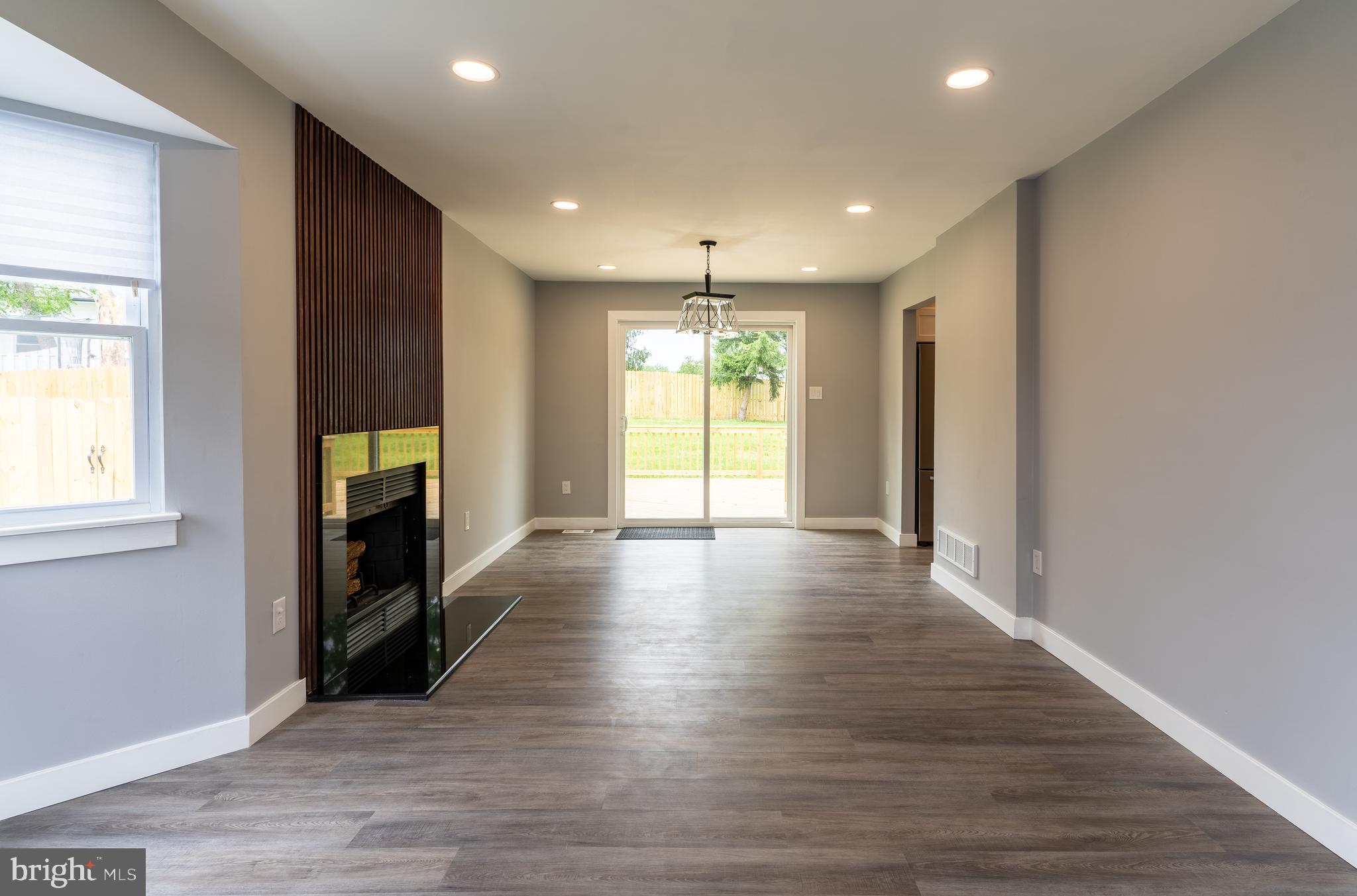 7010 Glen Spring Road Windsor Mill, MD 21244 - Photo 5 of 47 Living Room