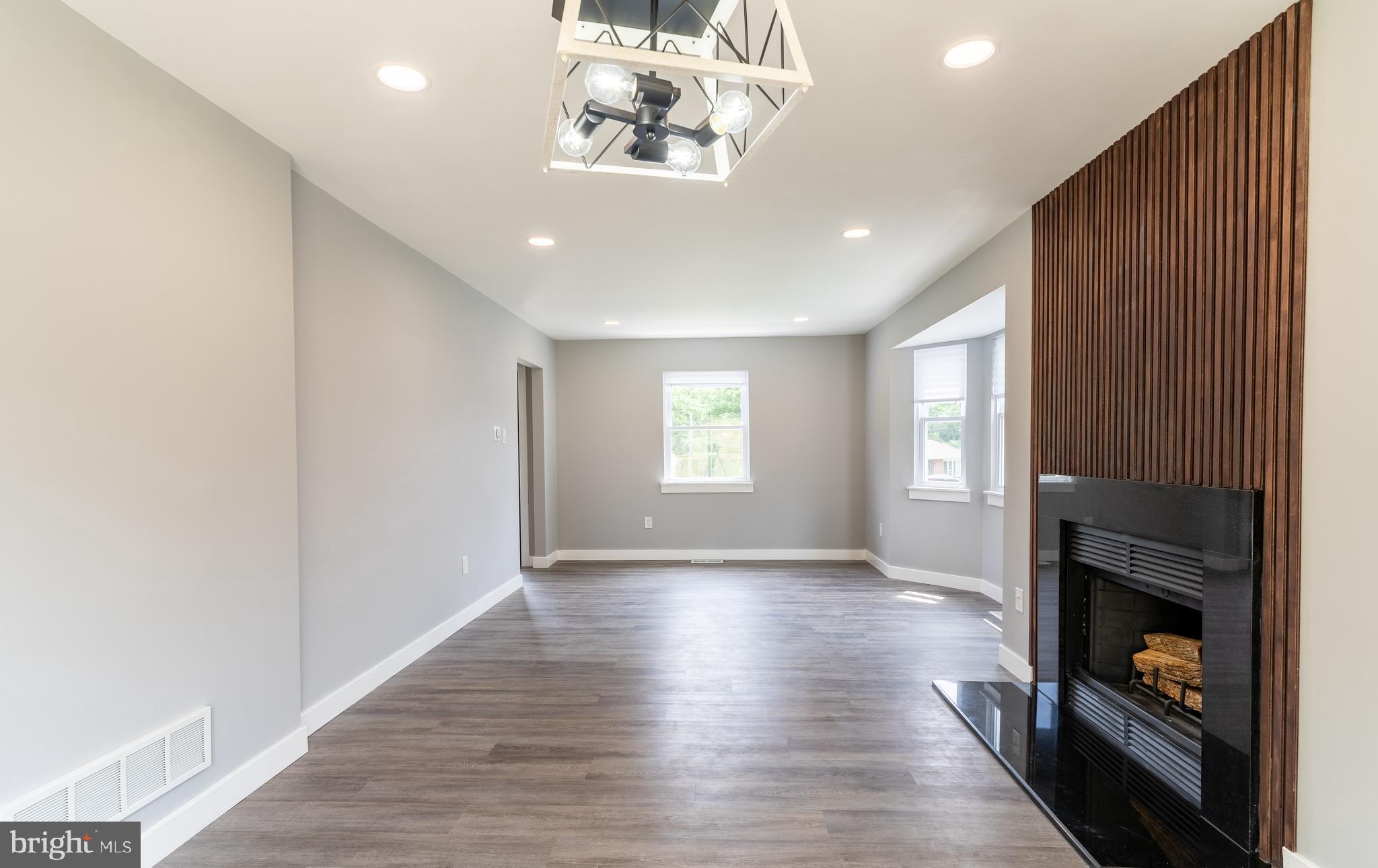 7010 Glen Spring Road Windsor Mill, MD 21244 - Photo 8 of 47 Living Room