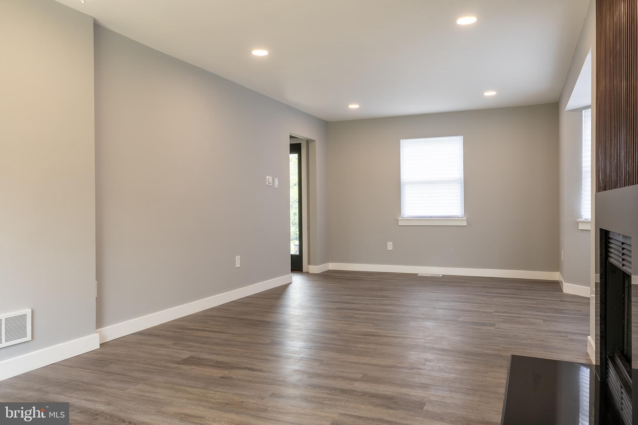 7010 Glen Spring Road Windsor Mill, MD 21244 - Photo 10 of 47 Living Room