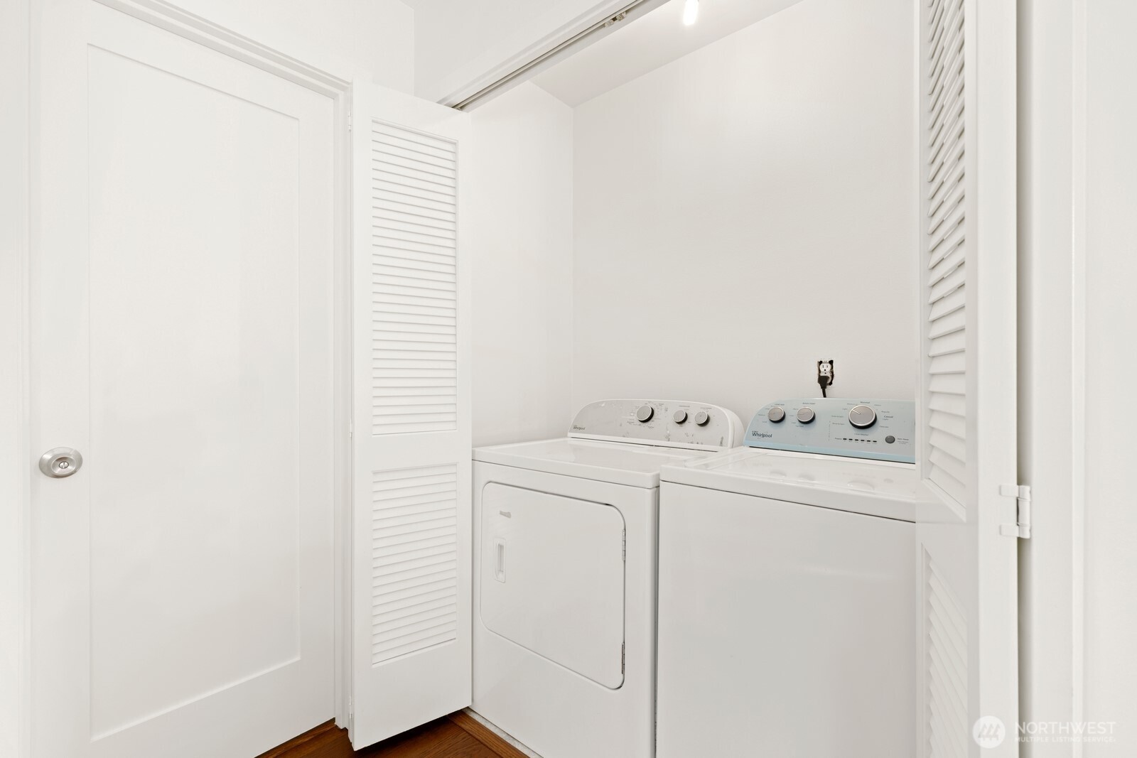 2428 Northeast 13th Street Renton, WA 98056 - Photo 22 of 24