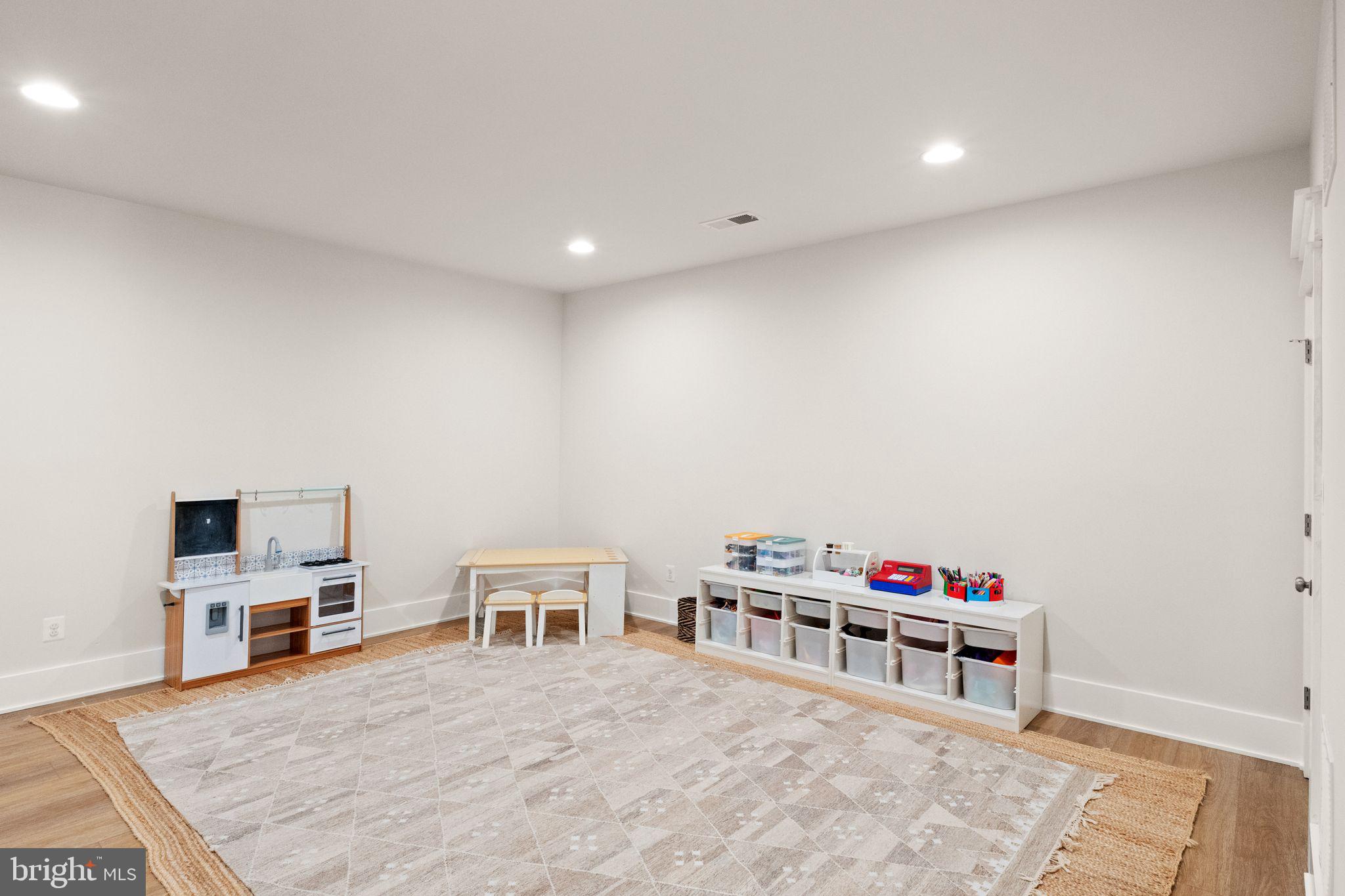 42279 Riggins Ridge Terrace Brambleton, VA 20148 - Photo 10 of 64