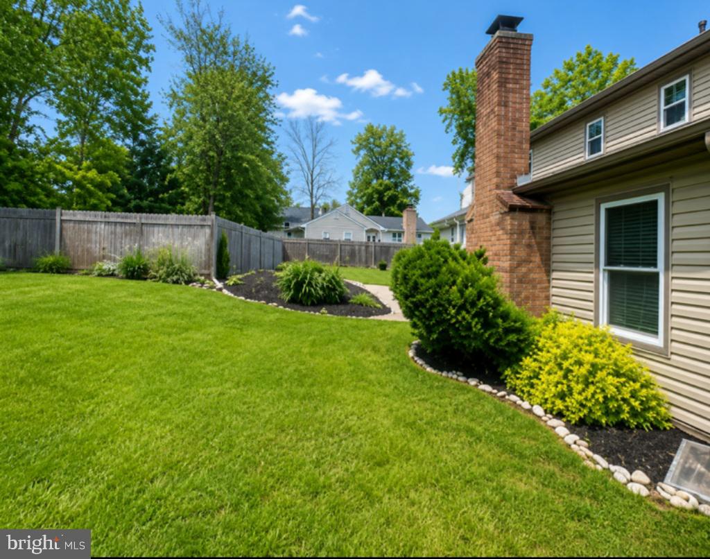 317 Balsam Road Williamstown, NJ 08094 - Photo 3 of 29 Side yard