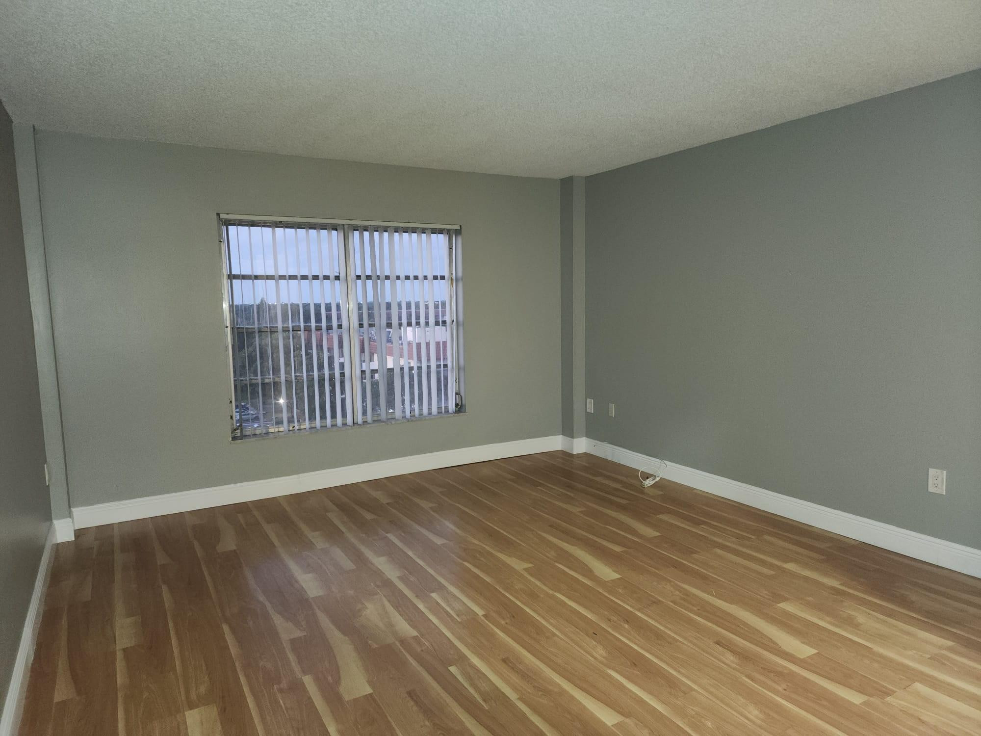 4174 Inverrary Drive, Unit 811 Lauderhill, FL 33319 - Photo 6 of 10 Photo 6