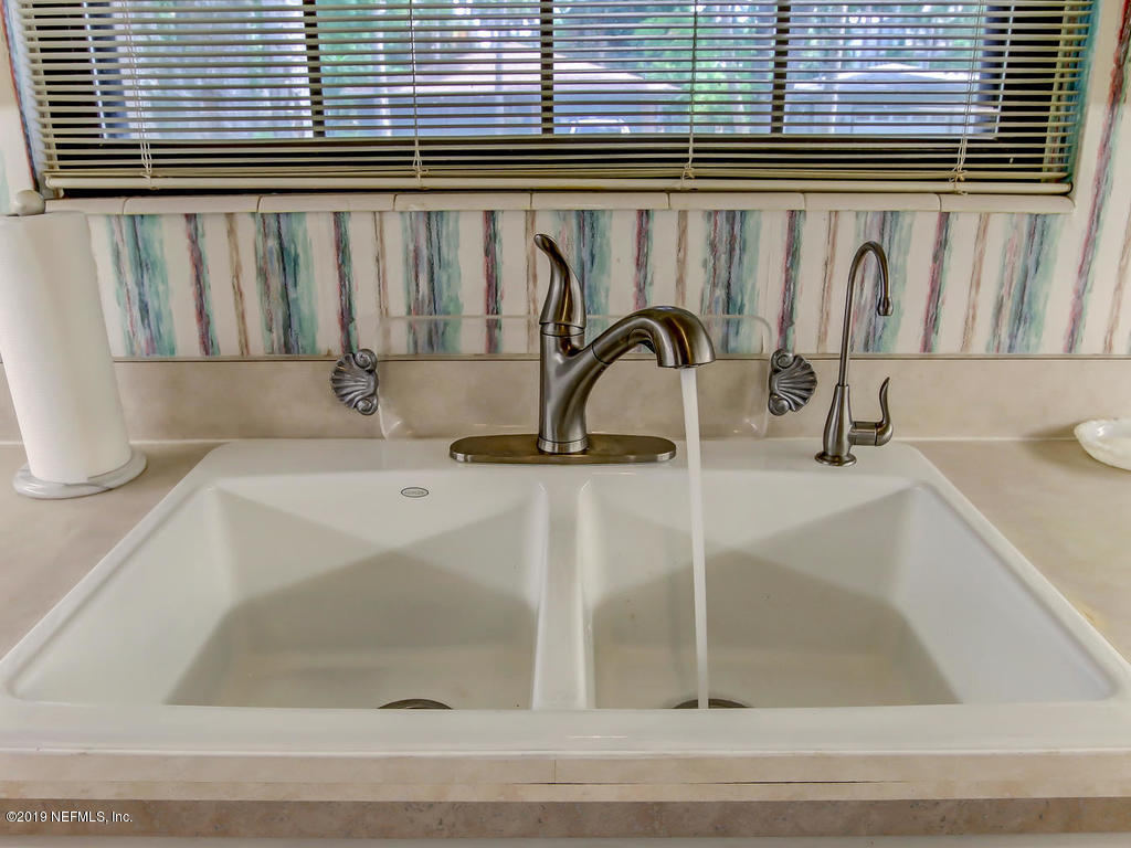 365 9th Street Atlantic Beach, FL 32233 - Photo 14 of 37