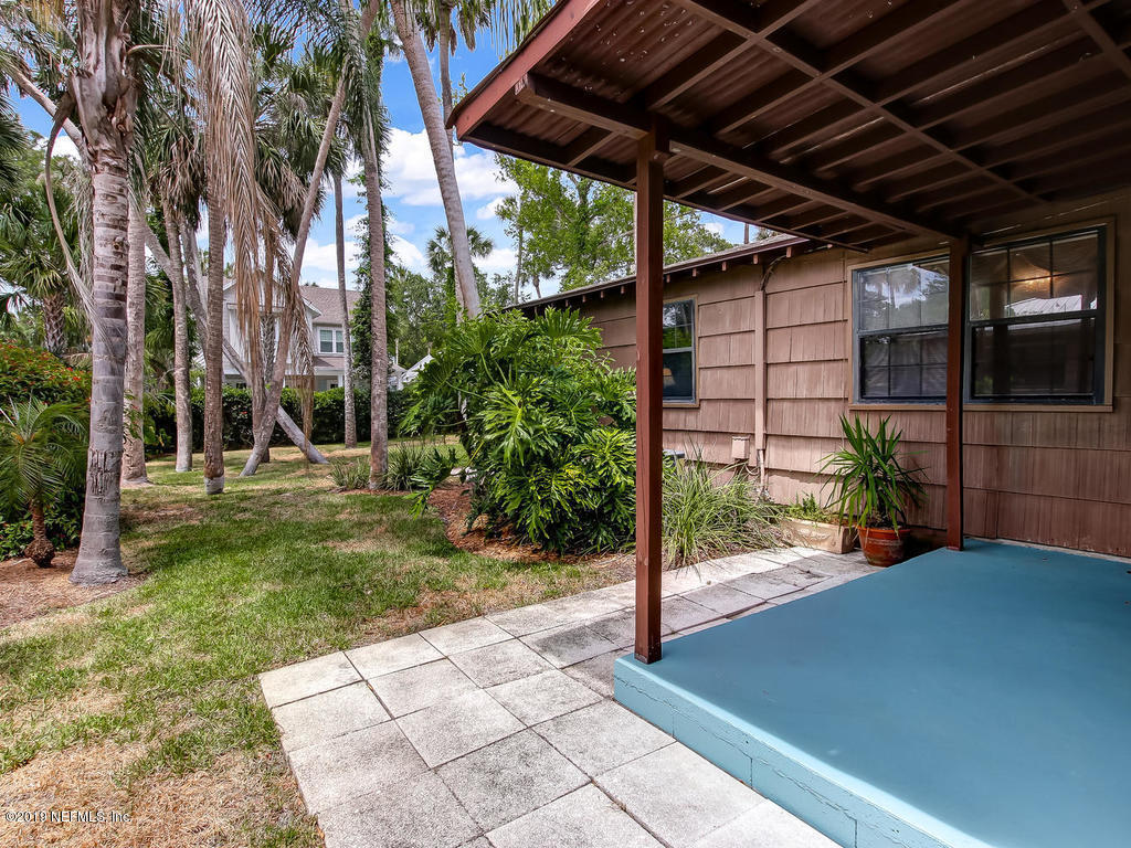 365 9th Street Atlantic Beach, FL 32233 - Photo 32 of 37 a view of a backyard