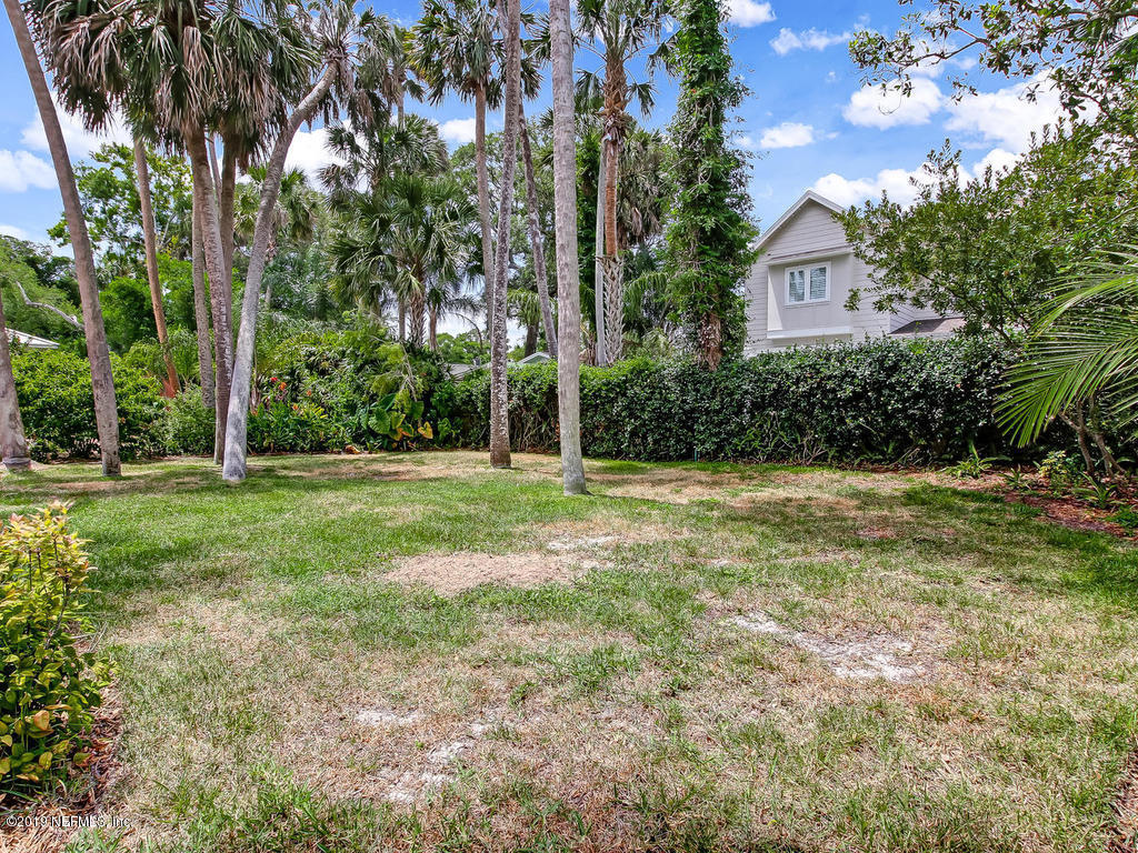 365 9th Street Atlantic Beach, FL 32233 - Photo 36 of 37 a view of a house with a yard