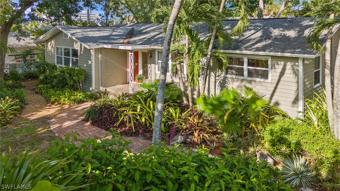 2917 Sunset Road Fort Myers, FL 33901 - Photo 9 of 49 Gallery Image 9