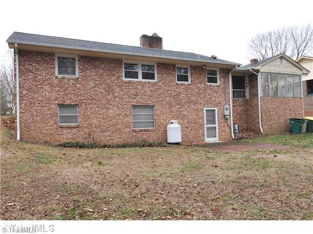 6559 Holder Road Clemmons, NC 27012 - Photo 13 of 14 Exterior Back.