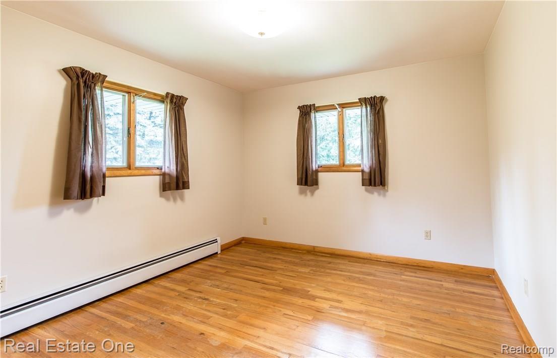 46420 Harris Road Belleville, MI 48111 - Photo 16 of 20 IMG_4464-HDR.jpg