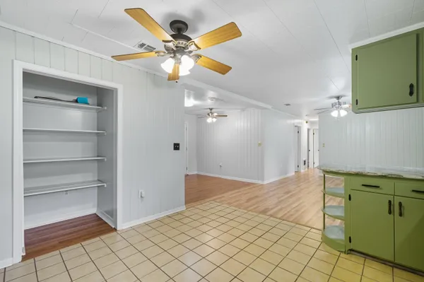 $285,500 | 2128 3rd Avenue, Crestview, FL 32539