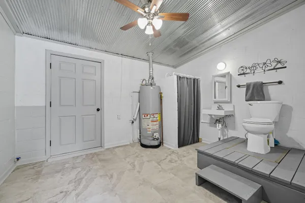 $285,500 | 2128 3rd Avenue, Crestview, FL 32539