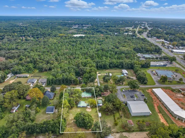 $285,500 | 2128 3rd Avenue, Crestview, FL 32539