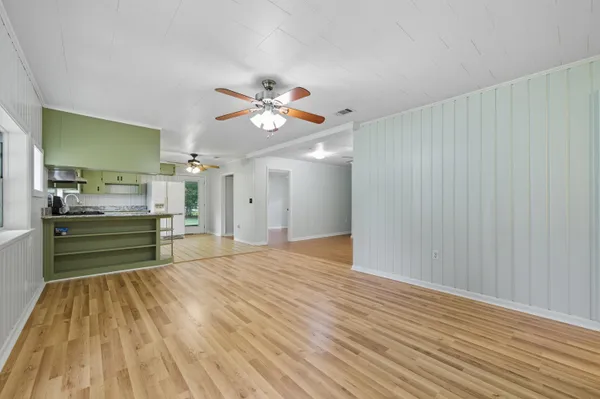 $285,500 | 2128 3rd Avenue, Crestview, FL 32539