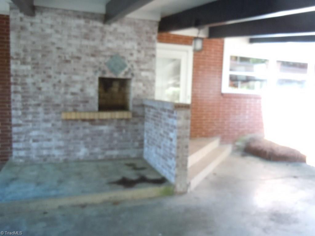 706 Summit Road High Point, NC 27265 - Photo 2 of 14