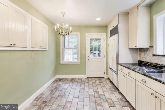 $5,500 | 9326 West Parkhill Drive, Bethesda, MD 20814