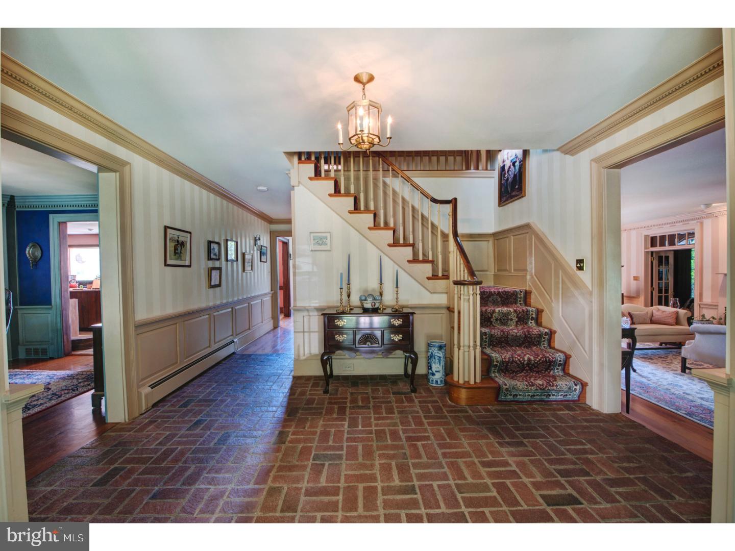 15 Ridgewood Place Warminster, PA 18974 - Photo 2 of 25