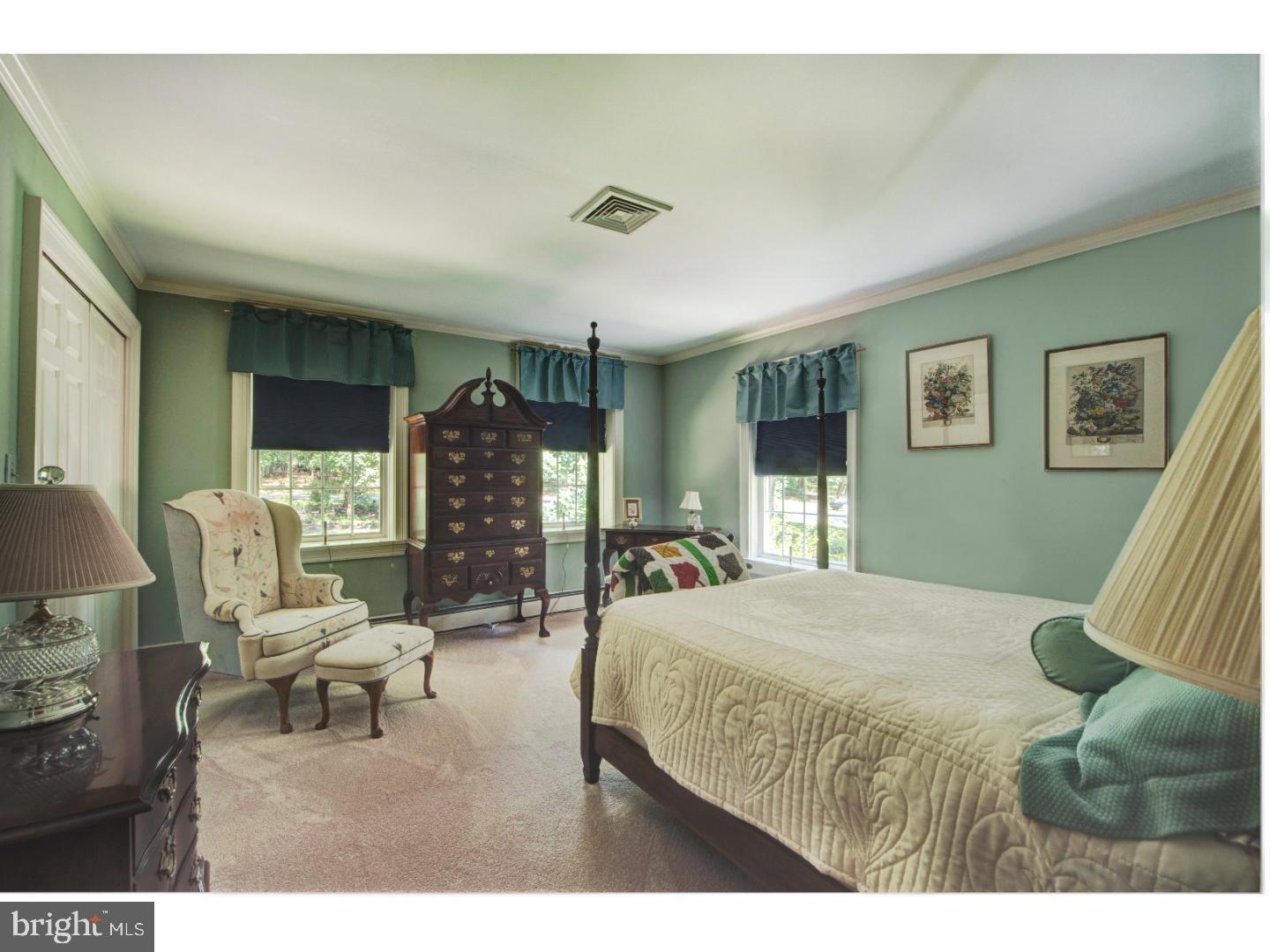 15 Ridgewood Place Warminster, PA 18974 - Photo 14 of 25