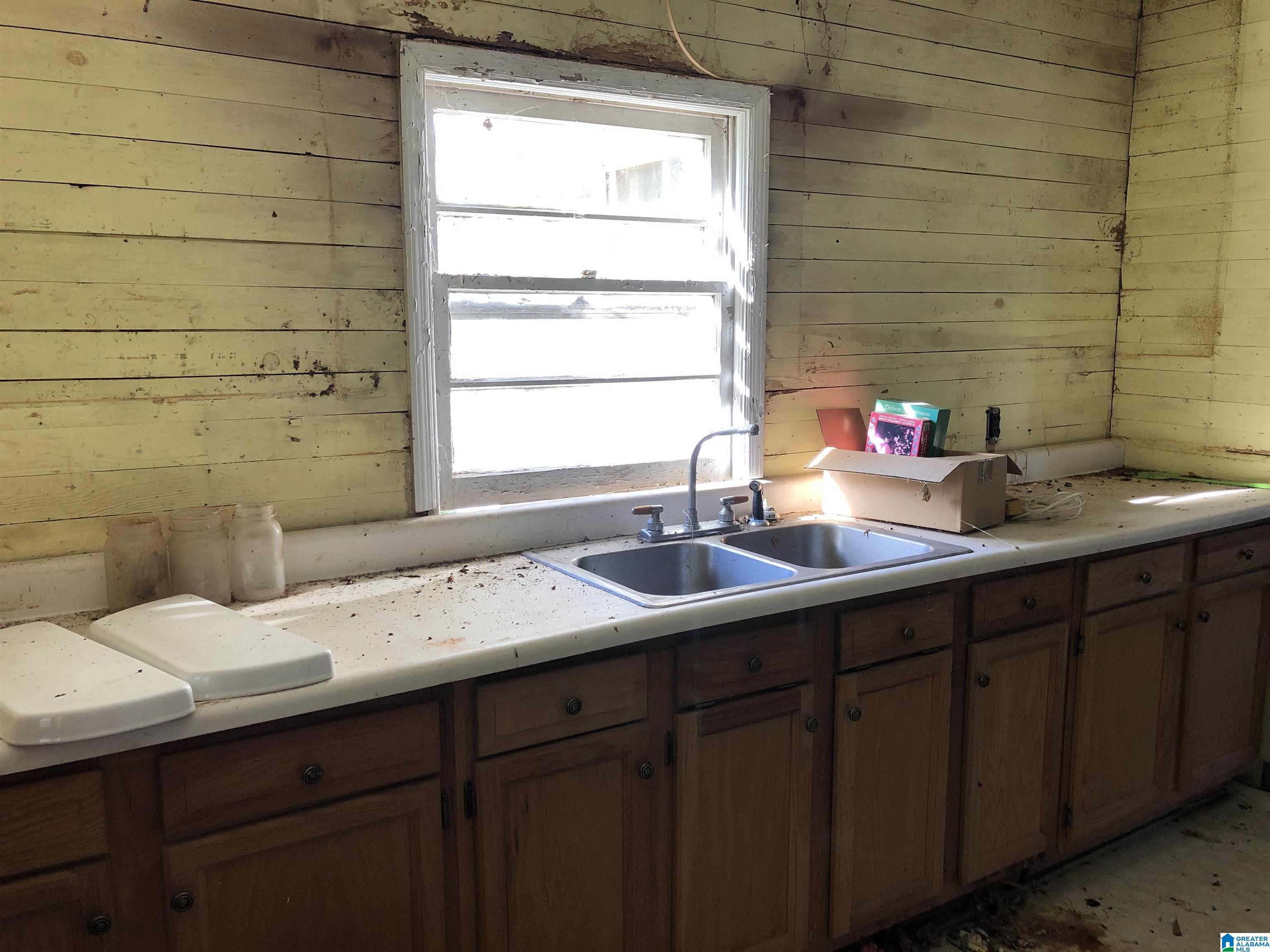 90 Old Springs Road Springville, AL 35146 - Photo 6 of 50
