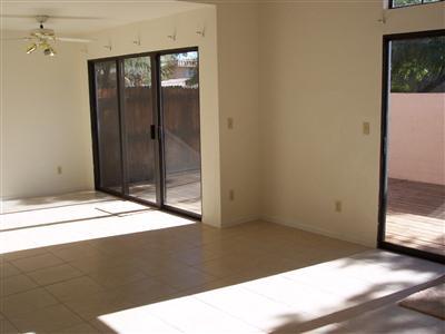 216 East Cornerstone Way Tucson, AZ 85705 - Photo 3 of 5