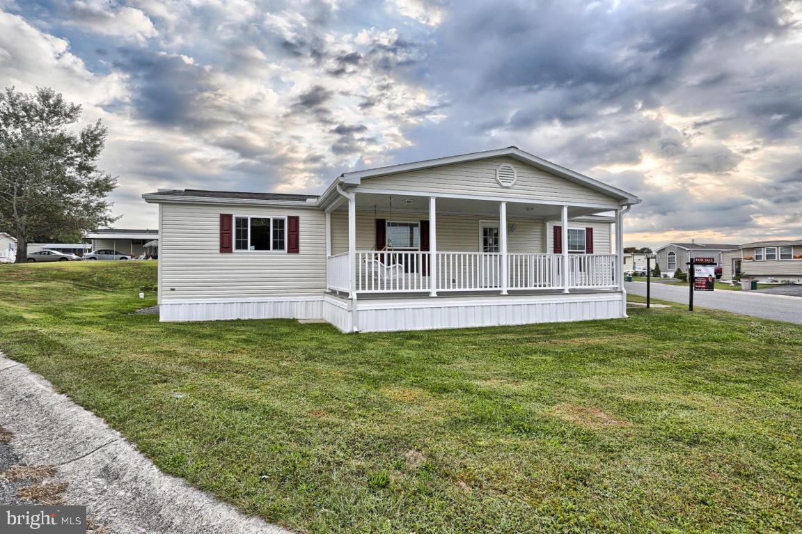 37 Ridgewood Manor Manheim, PA 17545 - Photo 4 of 31