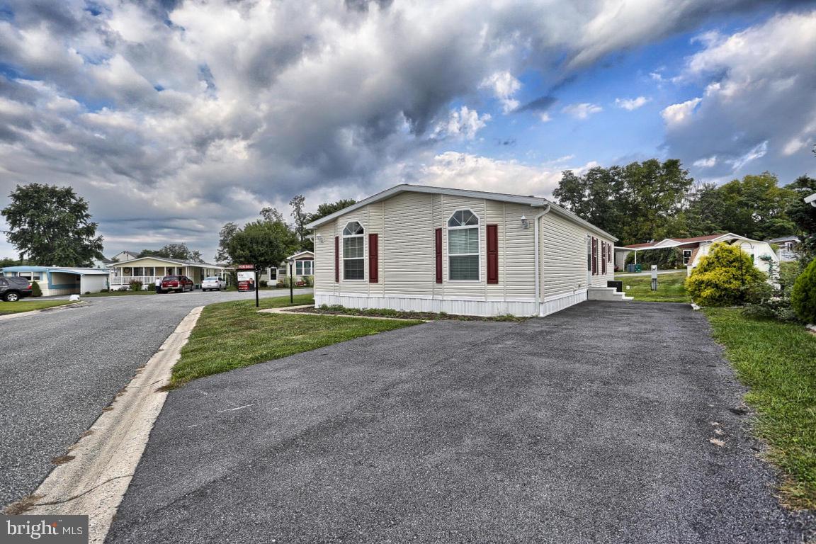 37 Ridgewood Manor Manheim, PA 17545 - Photo 8 of 31
