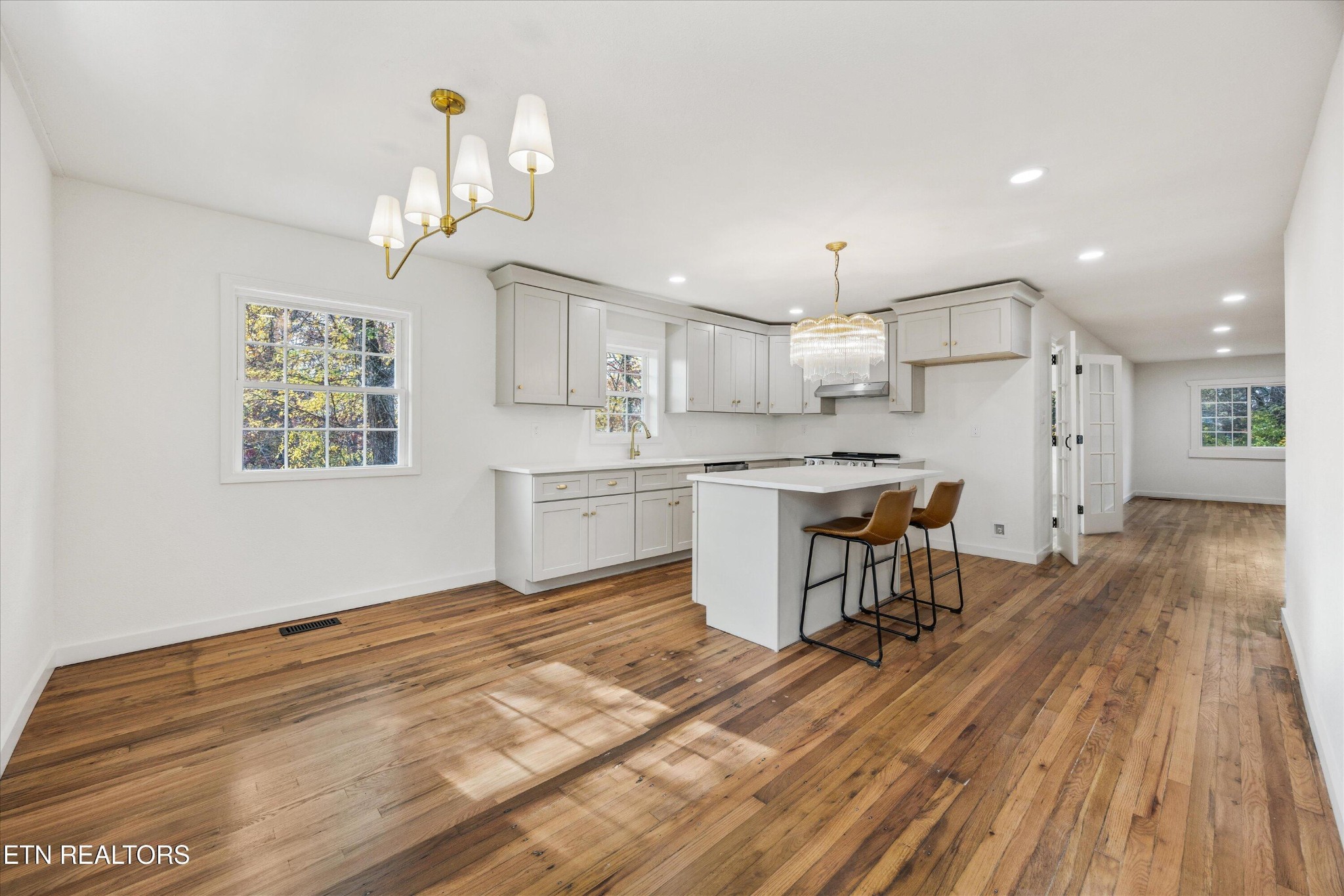 100 Pearl Road Oak Ridge, TN 37830 - Photo 15 of 37 a view of a kitchen and dining room