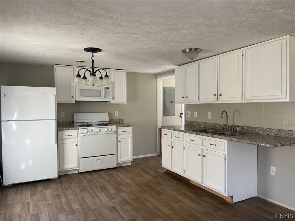 8273 Kimball Road Vienna, NY 13308 - Photo 39 of 47 Appliances stay