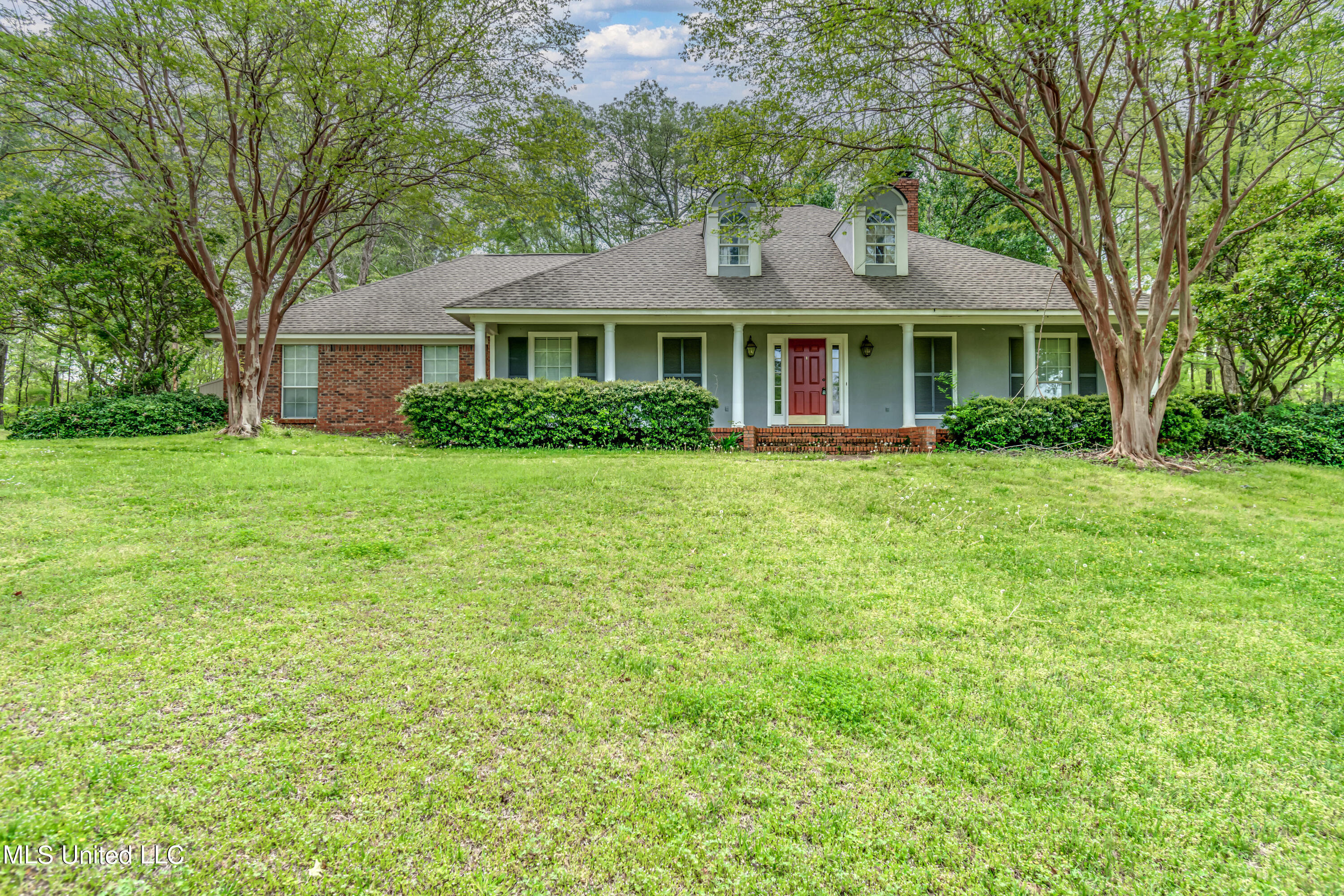 107 Falcon Ridge Drive Raymond, MS 39154 - Photo 2 of 52 107 Falcon Ridge Dr-5