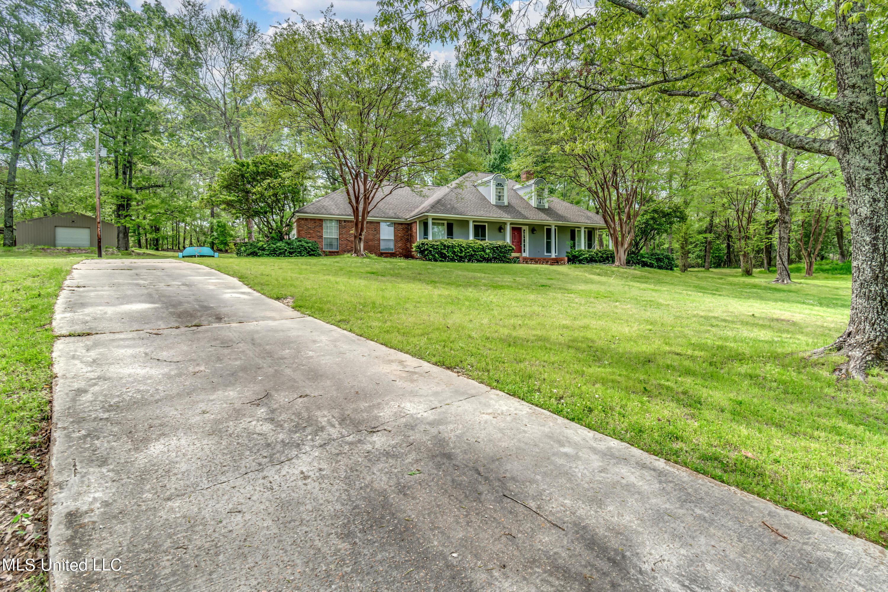 107 Falcon Ridge Drive Raymond, MS 39154 - Photo 3 of 52 107 Falcon Ridge Dr-3