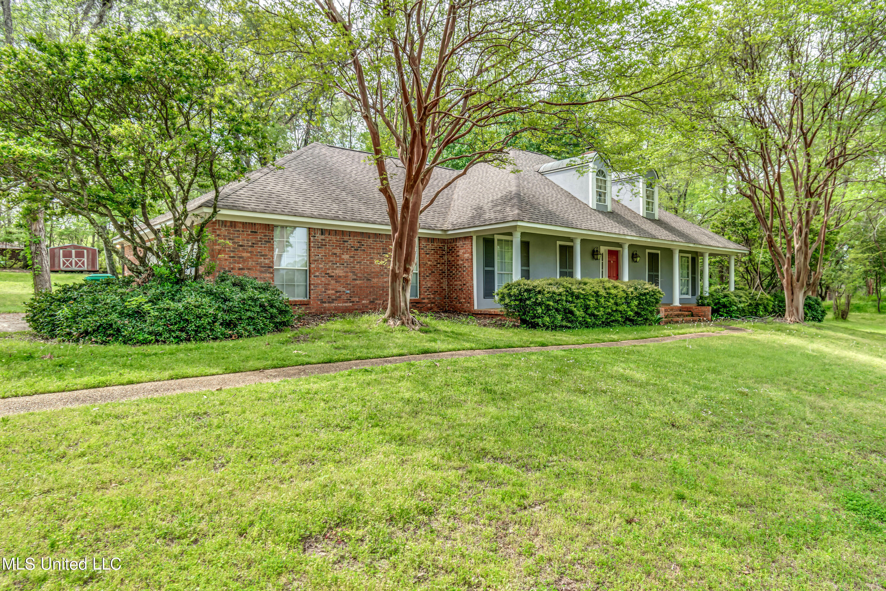 107 Falcon Ridge Drive Raymond, MS 39154 - Photo 4 of 52 107 Falcon Ridge Dr-2