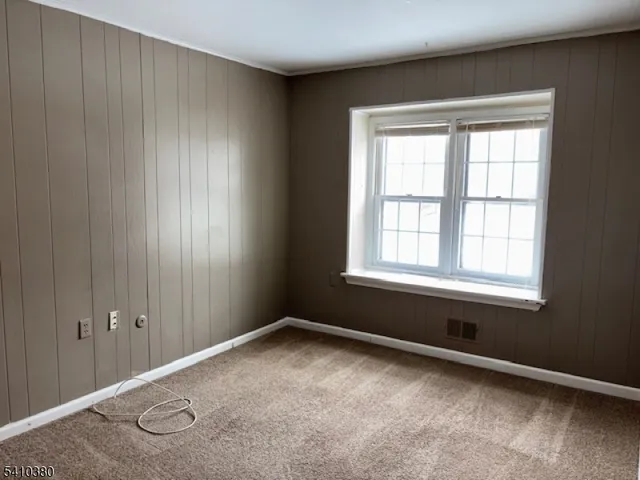 $450,000 | 109 Goldfinch Drive, Hackettstown, NJ 07840