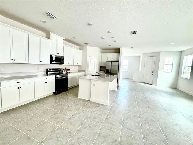 $2,400 | 4826 Prairie Preserve Run, St. Cloud, FL 34772