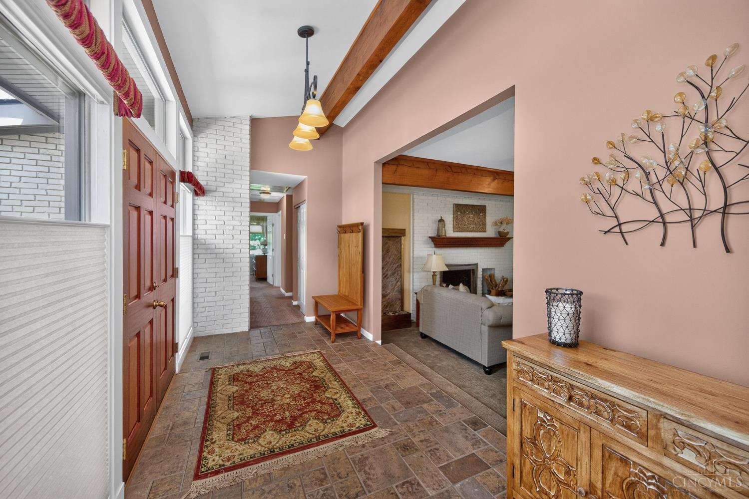 3078 Ebenezer Road Cincinnati, OH 45233 - Photo 4 of 51 Light-filled entryway