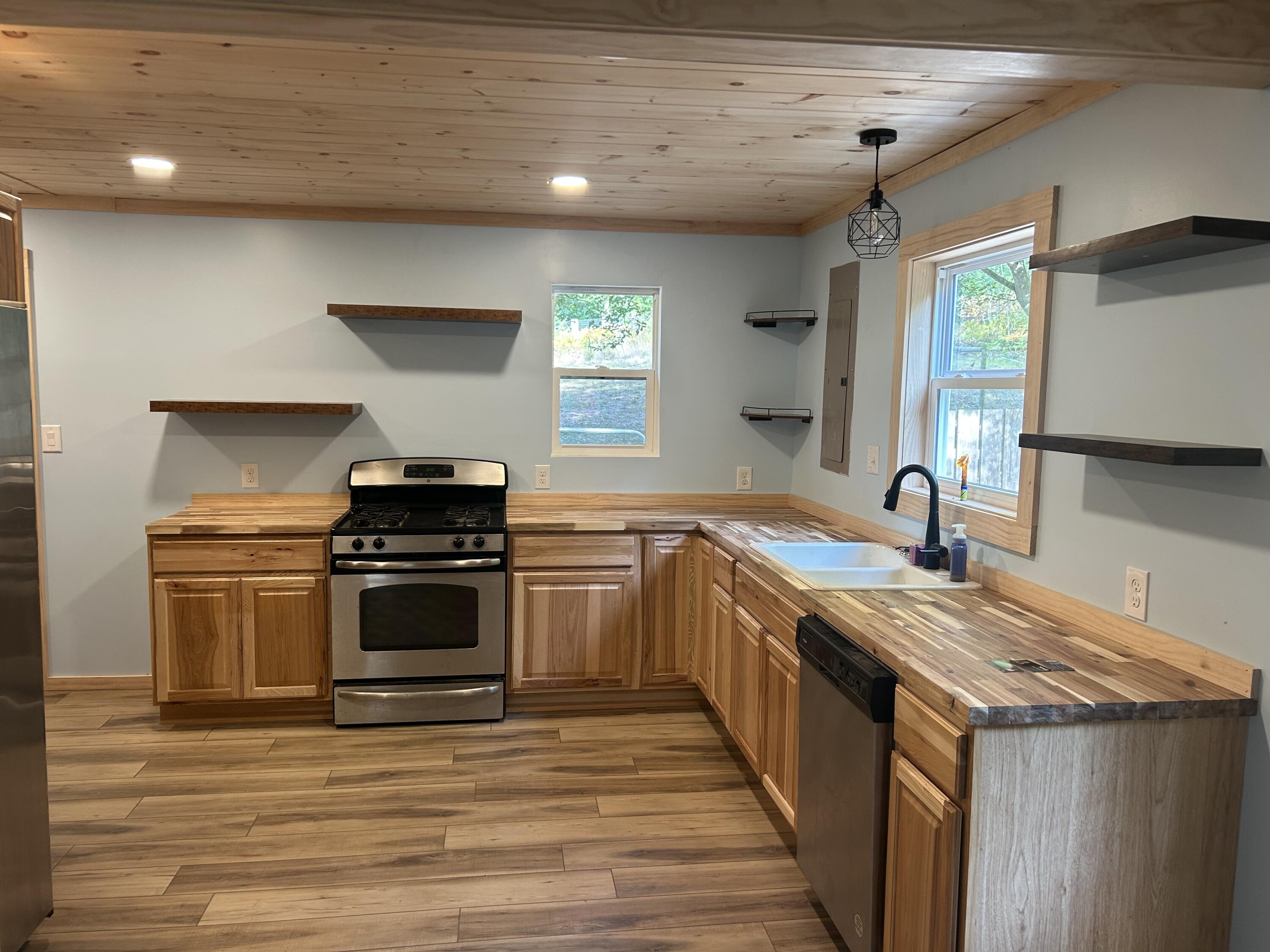 3445 North Kilgore Road Luther, MI 49656 - Photo 6 of 19 Kitchen