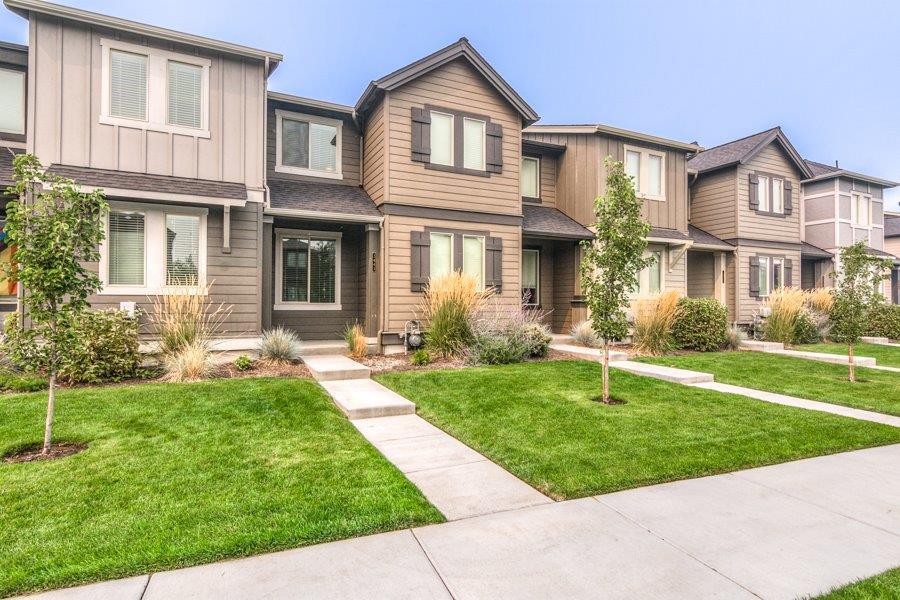 3443 Southwest 28th Street Redmond, OR 97756 - Photo 1 of 23 Front