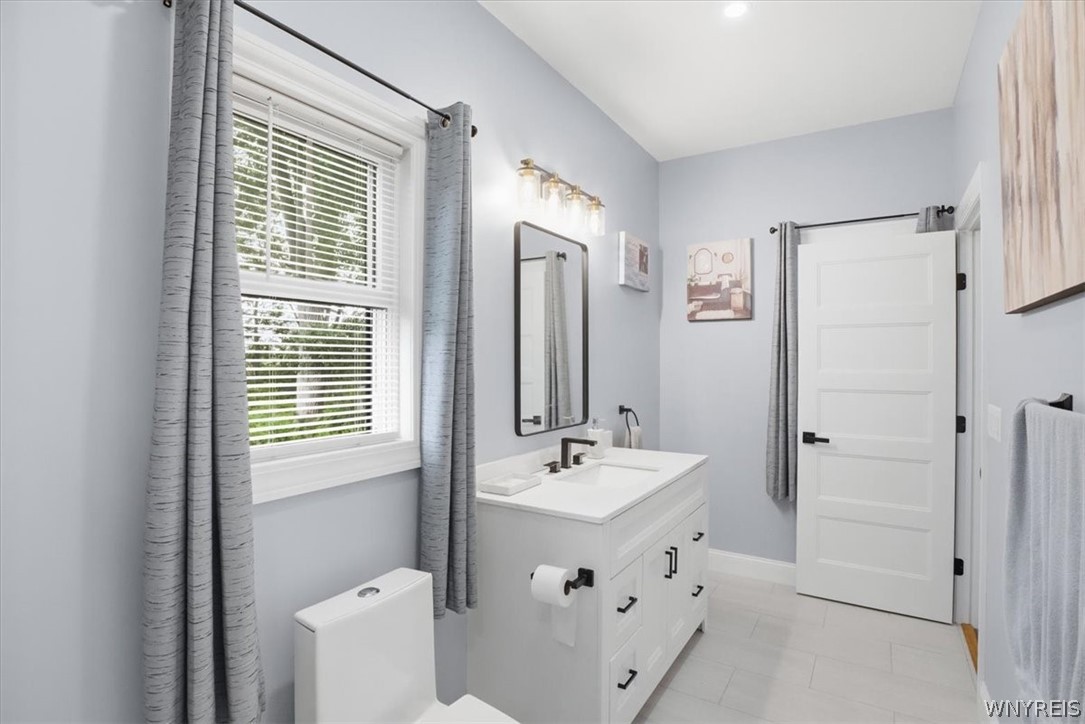 5815 Robinson Road Lockport, NY 14094 - Photo 8 of 42 Gallery Image 8