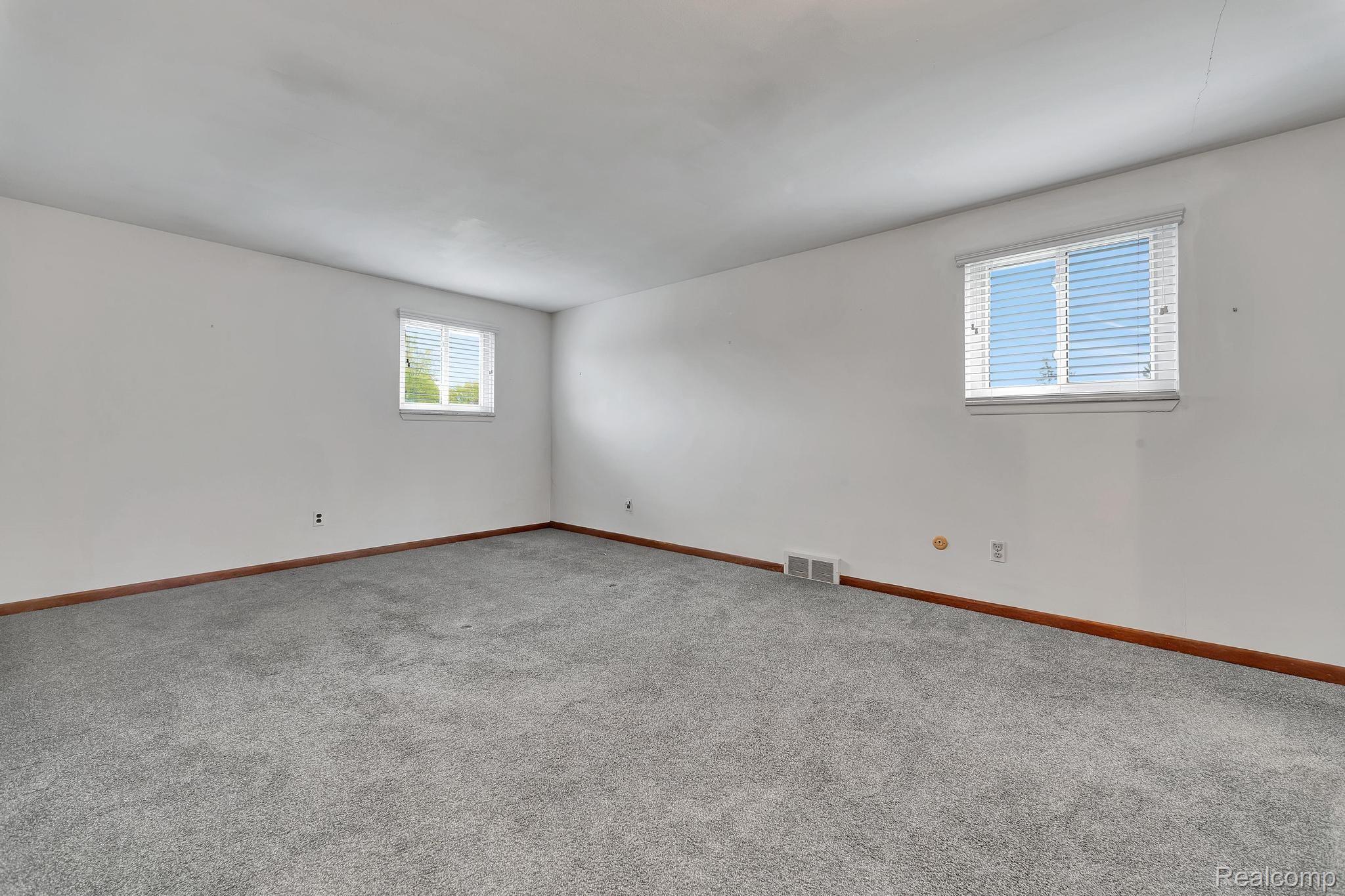 1011 Stellma Lane Rochester, MI 48309 - Photo 44 of 58 Gallery Image 44