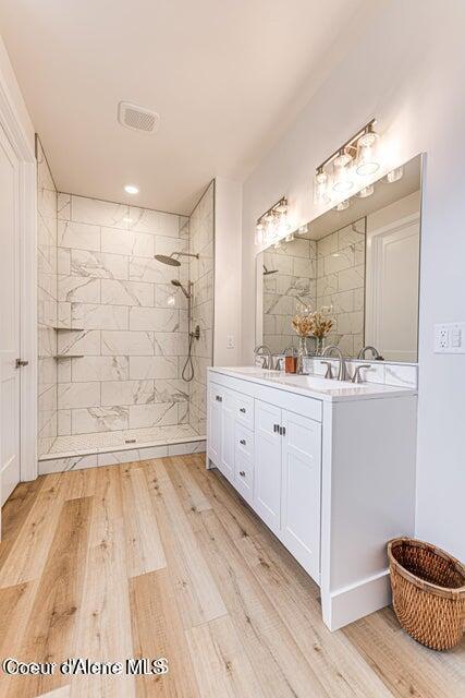 899 Main Street Wardner, ID 83837 - Photo 12 of 18 Master Bathroom 2