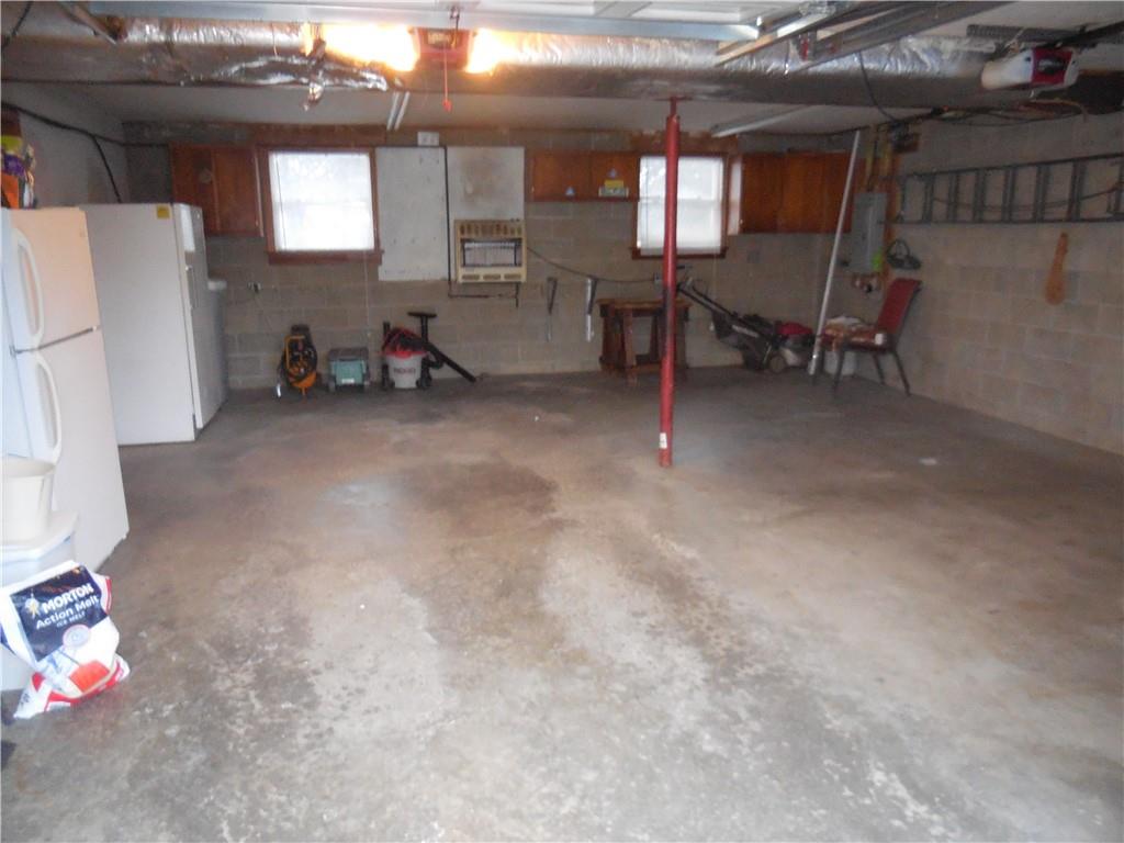 4575 Tuscarawas Road Beaver, PA 15009 - Photo 23 of 24 a view of a room with gym equipment