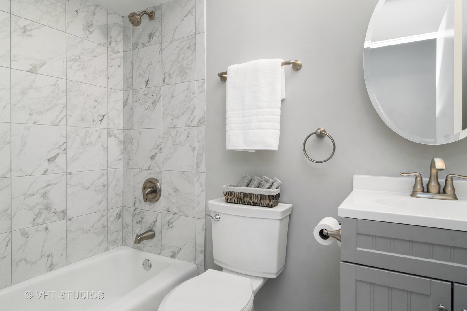7240 Ogden Avenue Riverside, IL 60546 - Photo 10 of 13 Gallery Image 10