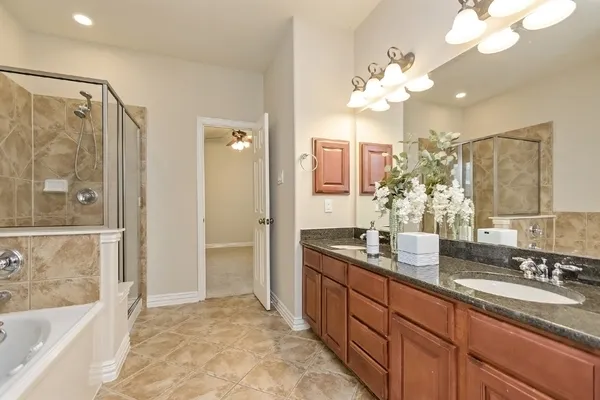 $2,600 | 39 Medley Lane, The Woodlands, TX 77382