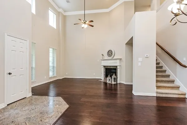 $2,600 | 39 Medley Lane, The Woodlands, TX 77382