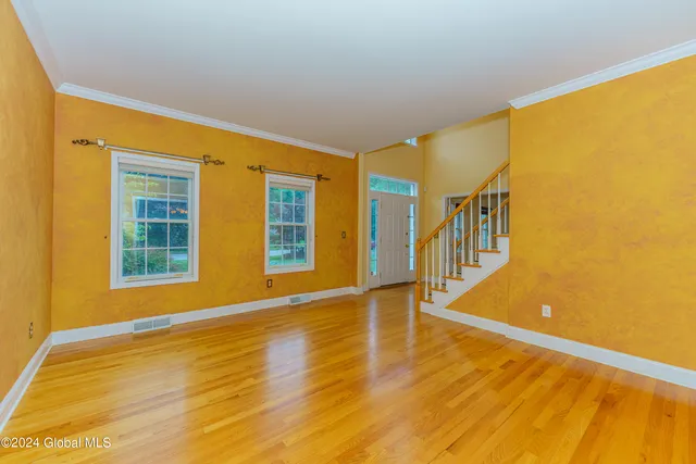 $3,995 | 20 Birch Hill Road, Clifton Park, NY 12019